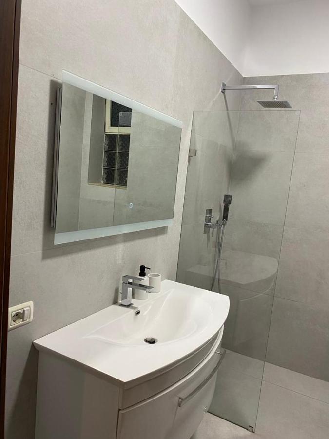 @Bazaar2 Apartman Tirana Kültér fotó
