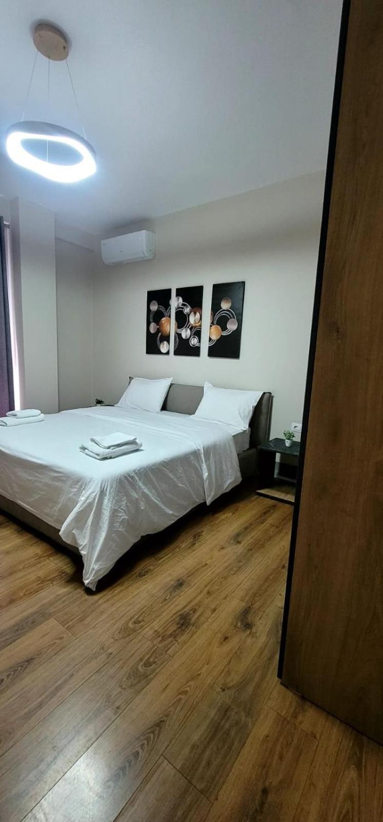 @Bazaar2 Apartman Tirana Kültér fotó